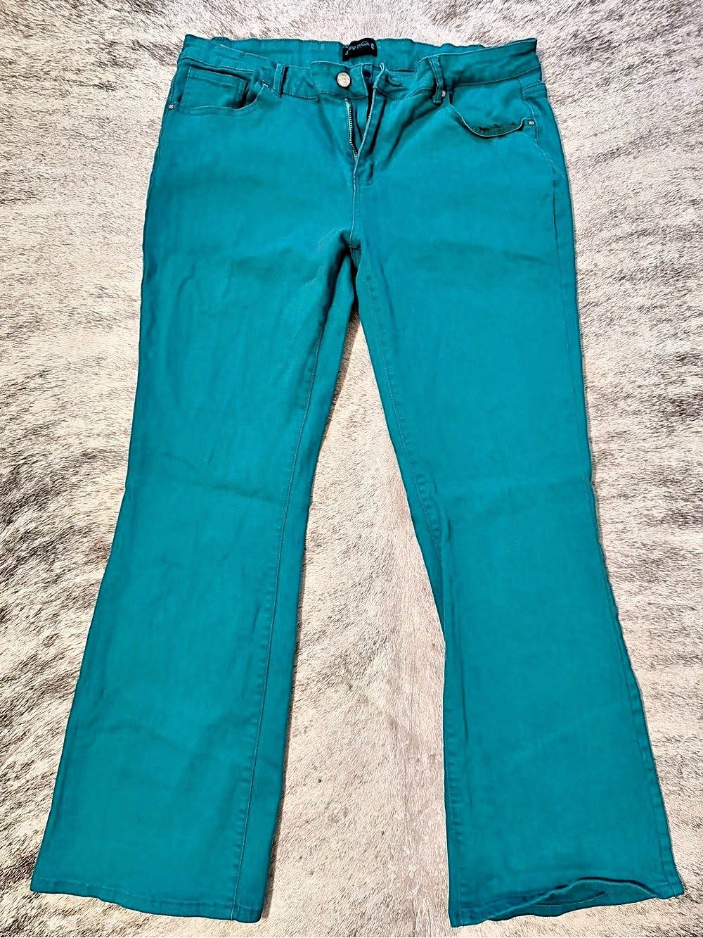 Women's Flare Jeans in Blue
